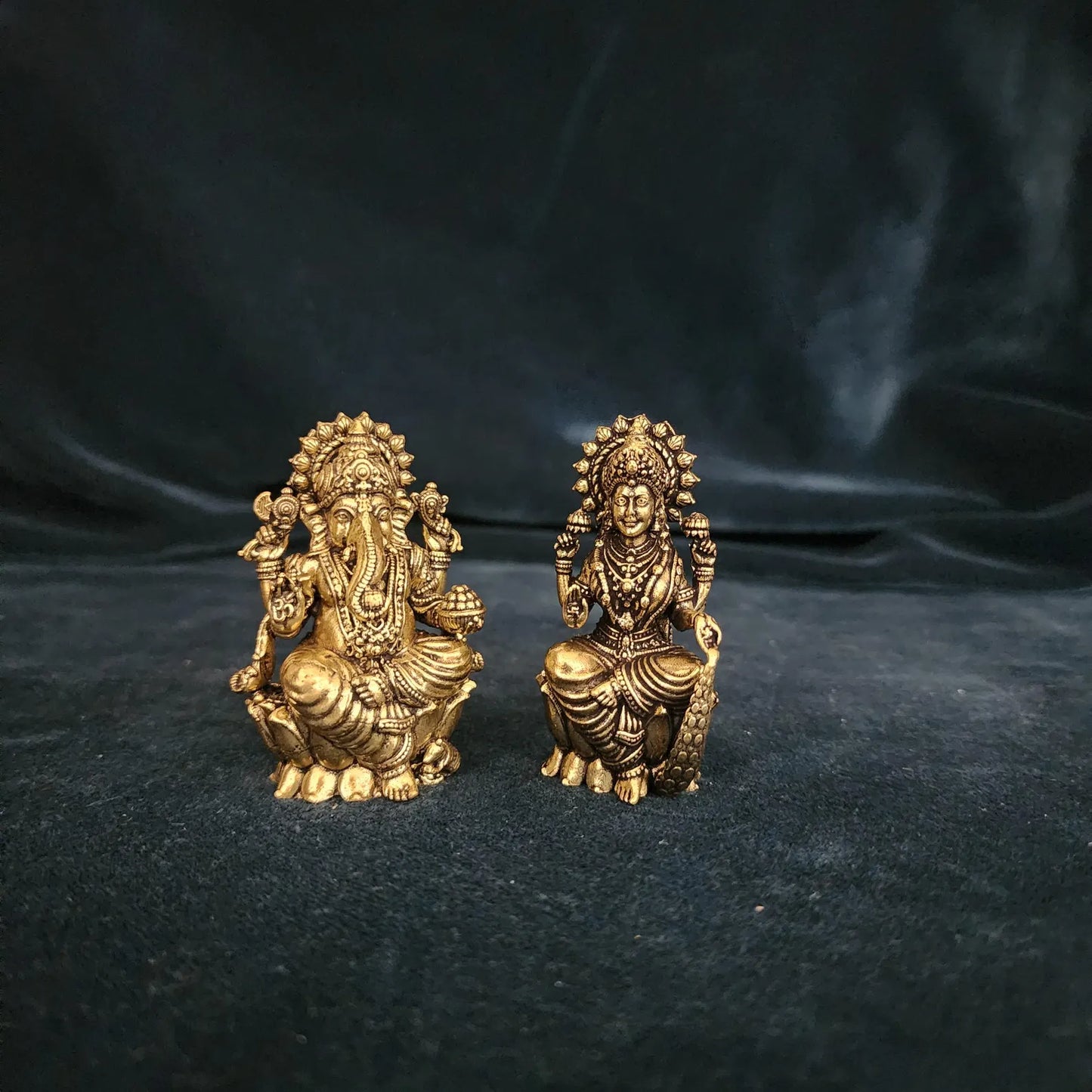 Hindu God Goddess for small Temple | Lakshmi Ganesha Saraswati Shiva or Lord Hanuman in premium brass | 3 inch | Best idea for small gift